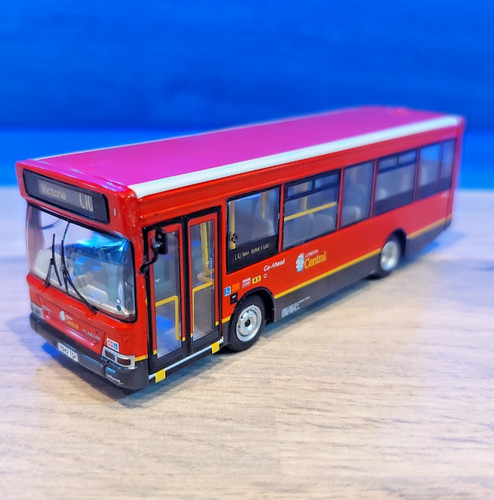 Cmnl ukbus 3006 dennis - ukbus,