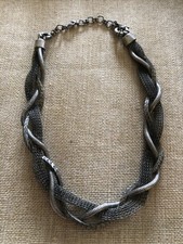 Modernist Ermani Bulatti