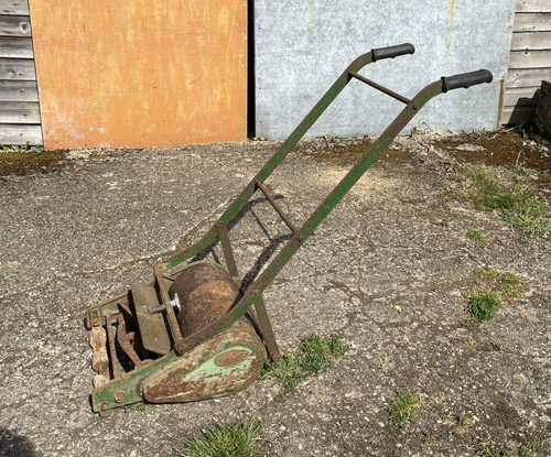 Vintage qualcast panther push - qualcast,