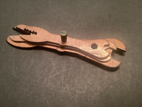 Unique vintage alligator - unique,