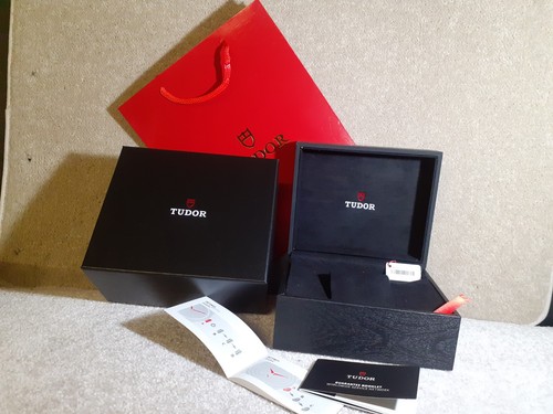 Replacement watch box case - box, /case/