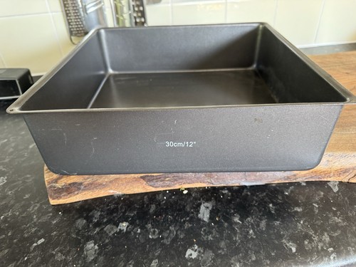 Square cake tin 30cm - cake,