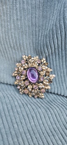Vintage starburst brooch - starburst,