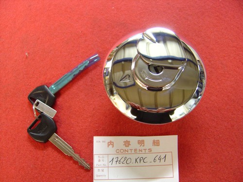 Tank cap with two - , xl125v