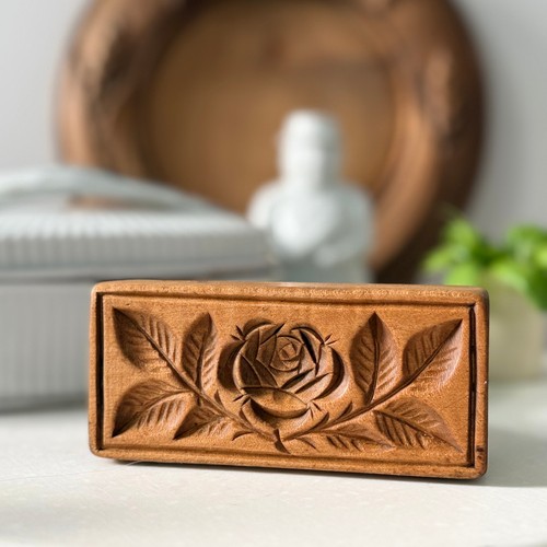 Antique treen butter stamp - treen,