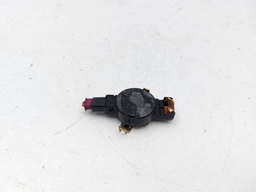 Front windscreen rain sensor - front,