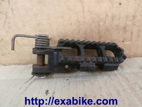 Front right footrest - front, for