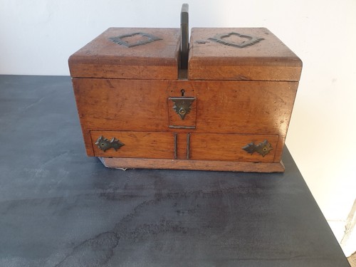 Vintage oak wooden cigarette