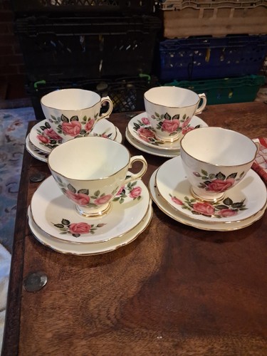 Piece vintage royal - piece,,