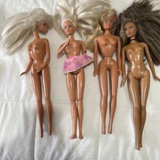 4 Mattel Barbie Dolls 2