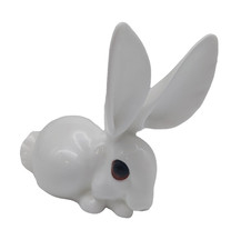 Royal Osborne White Bone China Rabbit Collectable Figurine Ornament 9.5cm
