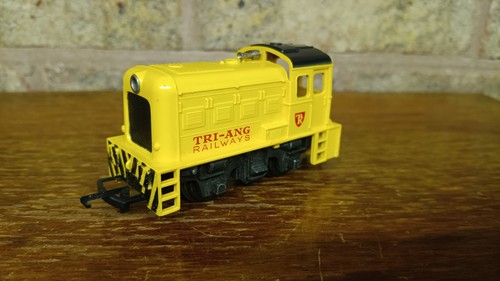 Triang gauge yellow dock - gauge,