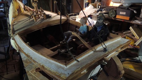 Wooden flat bottom sailing - flat,