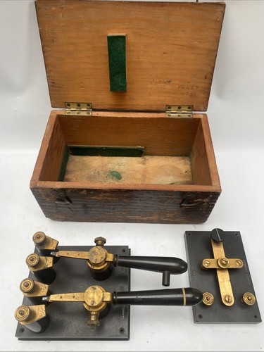 Antique morse code keys - morse,