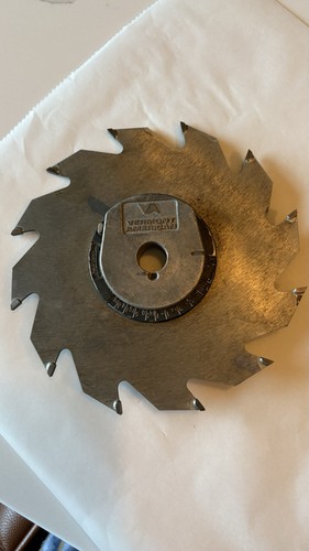 Wobble saw with wings - saw,