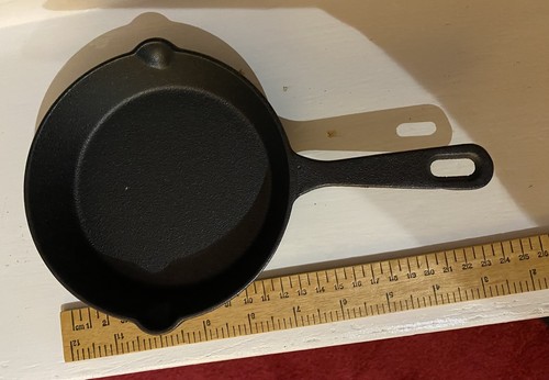 Small cast iron gypsy - small,