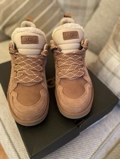 UGG Women's Lowmel Tan