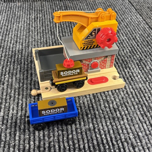 Thomas wooden railway cargo - wooden,