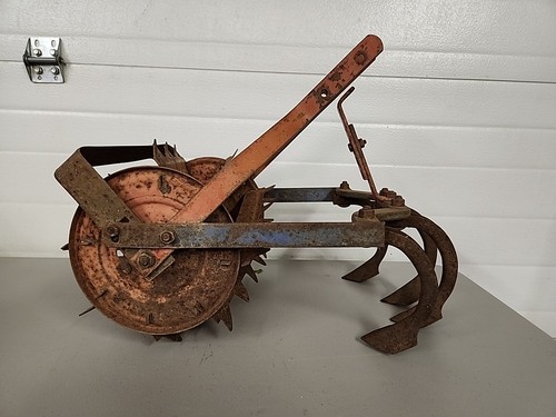 Vintage hand push - push, garden
