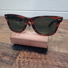 1980's VINTAGE RAY-BAN B&L