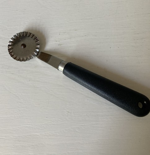 Pastry wheel cutter - wheel, and