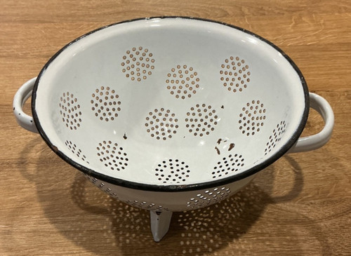 Vintage ceramic colander - colander, white