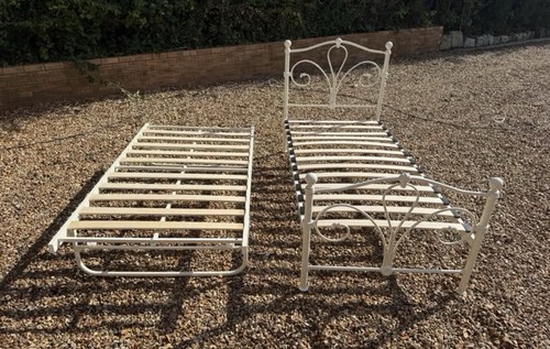 Metal trundle bed with - trundle,