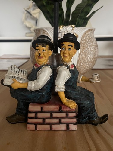 Laurel and hardy - laurel,
