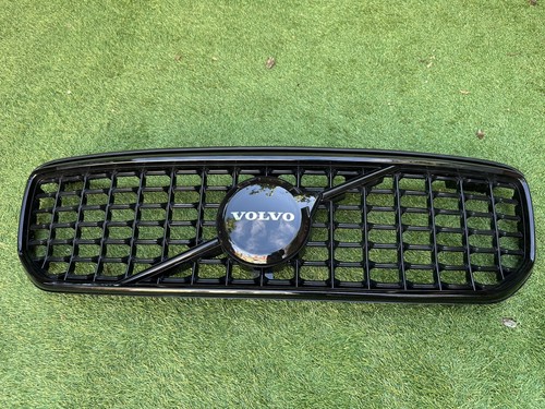 Volvo xc40 black - front, grill