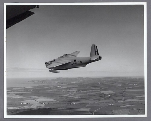 Short sunderland flying boat - short,