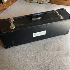 Hard archery carry case for