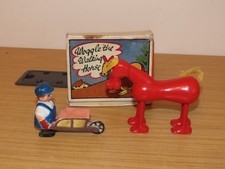 BX46: Vintage Woggle Walking