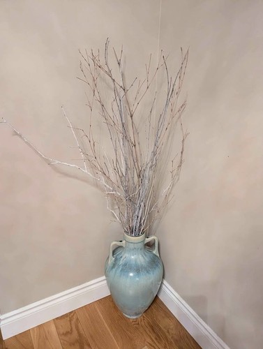 Large ceramic floor - floor, with