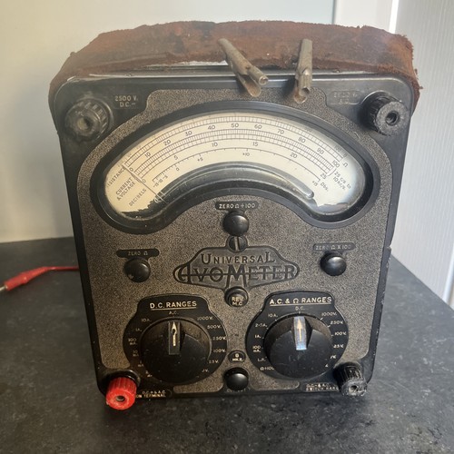 Universal vintage avometer - universal,