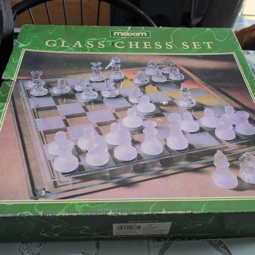 Maxim glass chess set frosted - set,