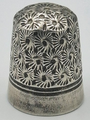 Antique silver dreema thimble - dreema,