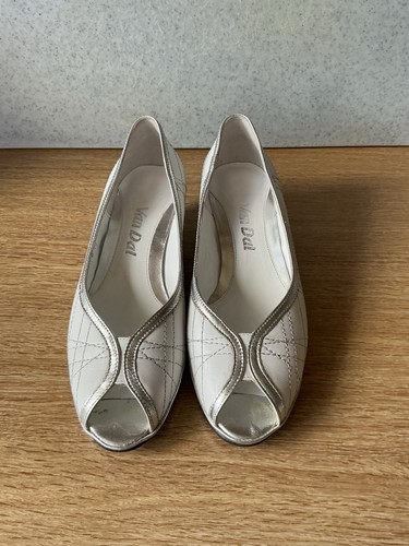 White silver peep - toe, 5cms