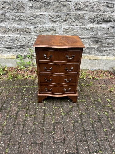 Victorian style chest - chest, of