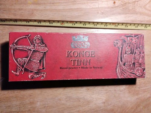 Beautiful vintage boxed - beautiful, of