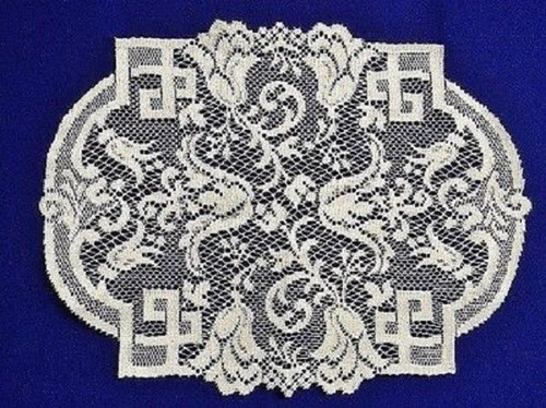 Lace place mat 19 75 - place, 14.75"