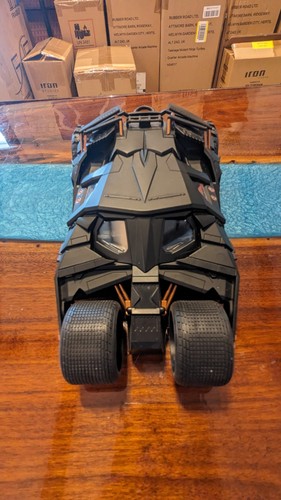 Batmobile tumbler diecast - 1:18,