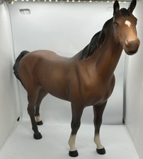 Beswick Vintage Matt Bay Swish Tail Horse Figurine Arthur Gredington  No. 1182 