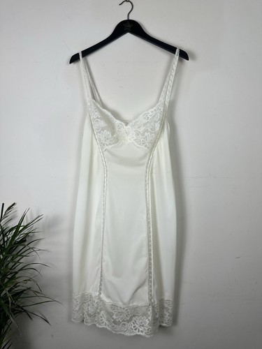 Vintage white satin lace - lace, slip