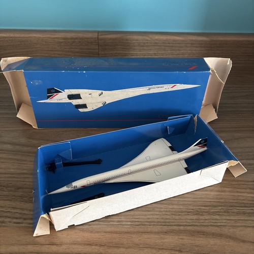 Vintage concorde model plane - concorde,