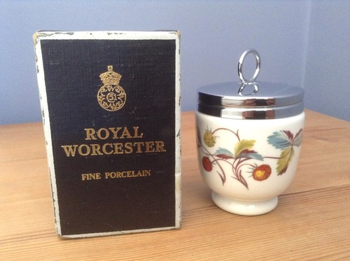 Royal worcester strawberry - royal,
