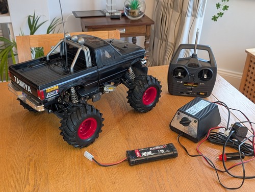 Vintage 1997 tamiya king - vintage,