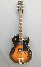 GIBSON Full Hollow Body Guitar