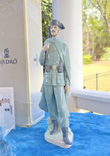 NIB Lladro #4889 Glossy