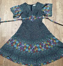 VINTAGE 70s BOHO FLORAL DRESS