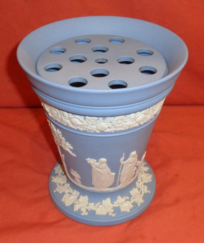 Large wedgewood blue - blue, white